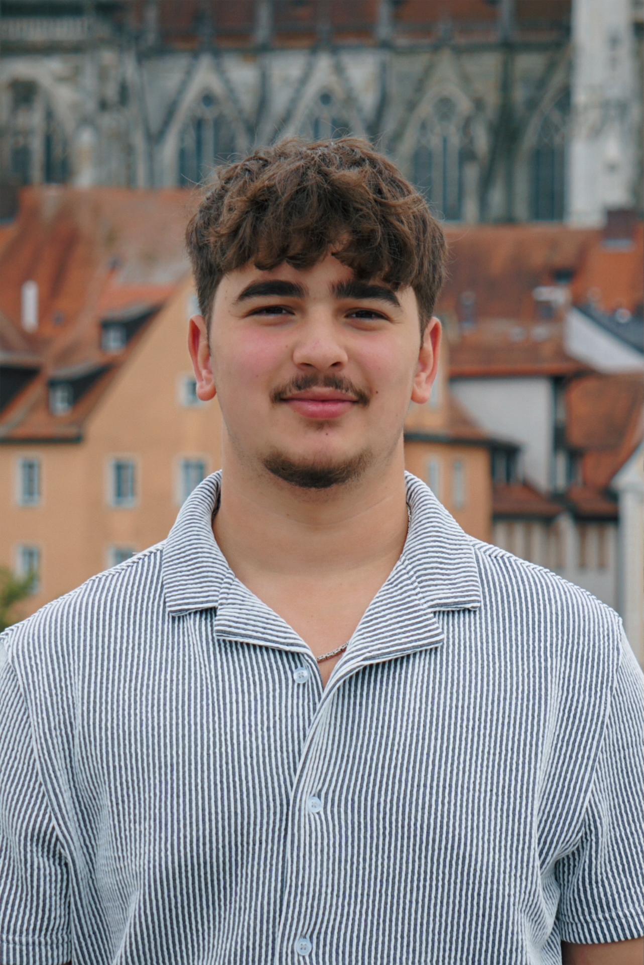 Vleron Aruqi